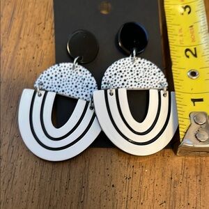 Black and White Geometric Earrings new